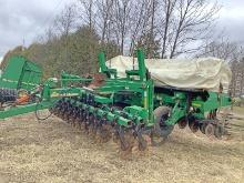 Great Plains 1500 No Till Drill with Tillage Cart