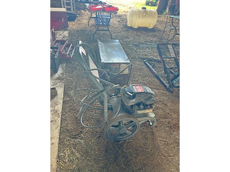 Craftsman 4.5 Hp 2200 PSI Pressure Washer - Working