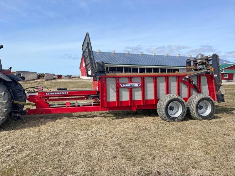 Hagedorn Hydra Spread V5290 Vertical Beater Manure Spreader