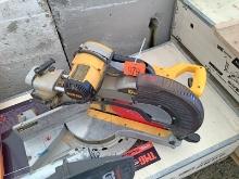 DeWalt Compound Mitre Saw