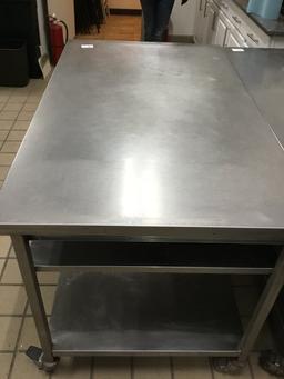 STAINLESS STEEL PREP TABLE