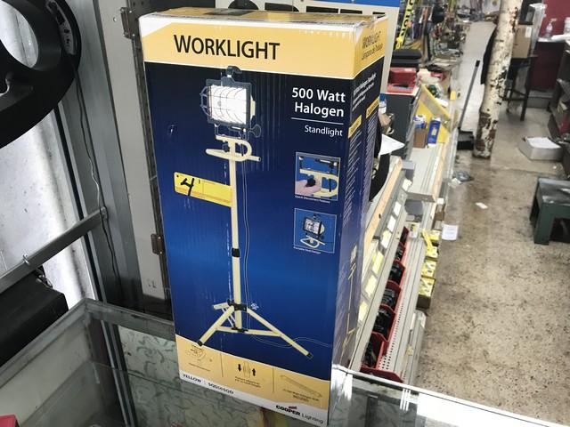 500W WORK LIGHT (NEW IN BOX)