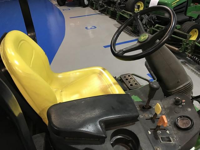 JOHN DEERE 2500 GREENS MOWER WITH JOHN DEERE ROLLER ATTACHMENT - SERIAL No. M0022G8051061 (HOURS UNK