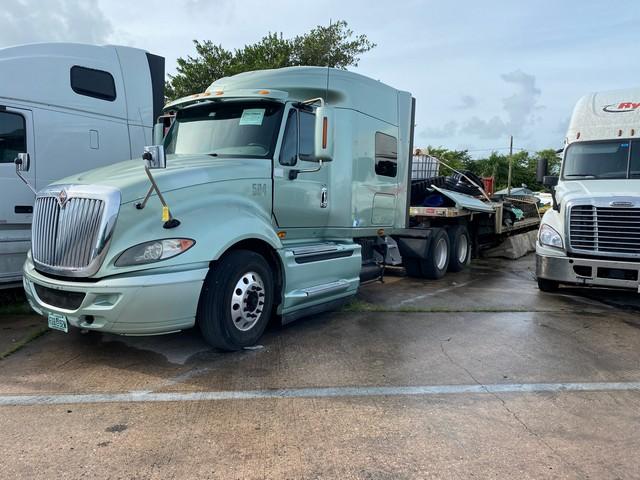 2005 INTERNATIONAL TRACTOR - VIN #3HSDJSJR2CN387189 - GREEN - SLEEPER CAB - 10 SPEED EATON TRANSMISS