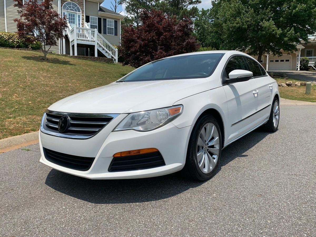 2011 VW CC LUXURY - WVWMN7AN8CE500677 - WHITE - 122,168 MILES ON ODOMETER (LOCATED IN DAVIE, FL)