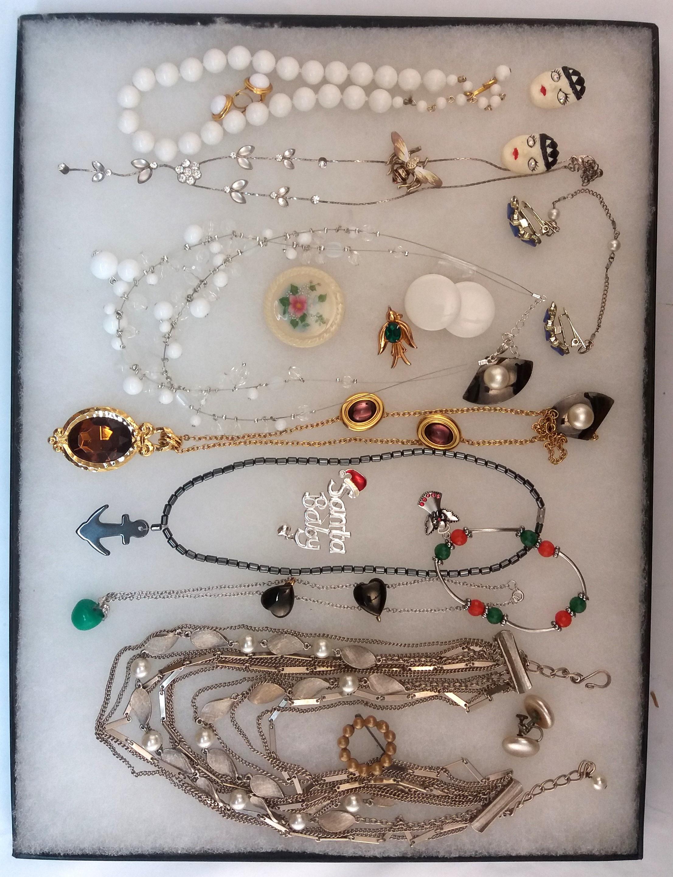 Necklace, Bracelet, Ear Ring, and Brooch Lot.