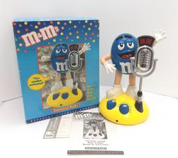 M & M Motion Activated Animated Radio