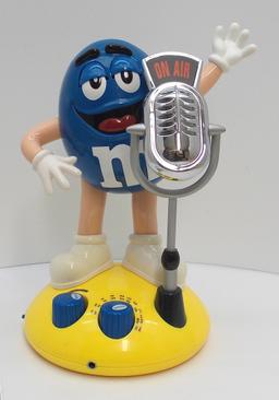 M & M Motion Activated Animated Radio