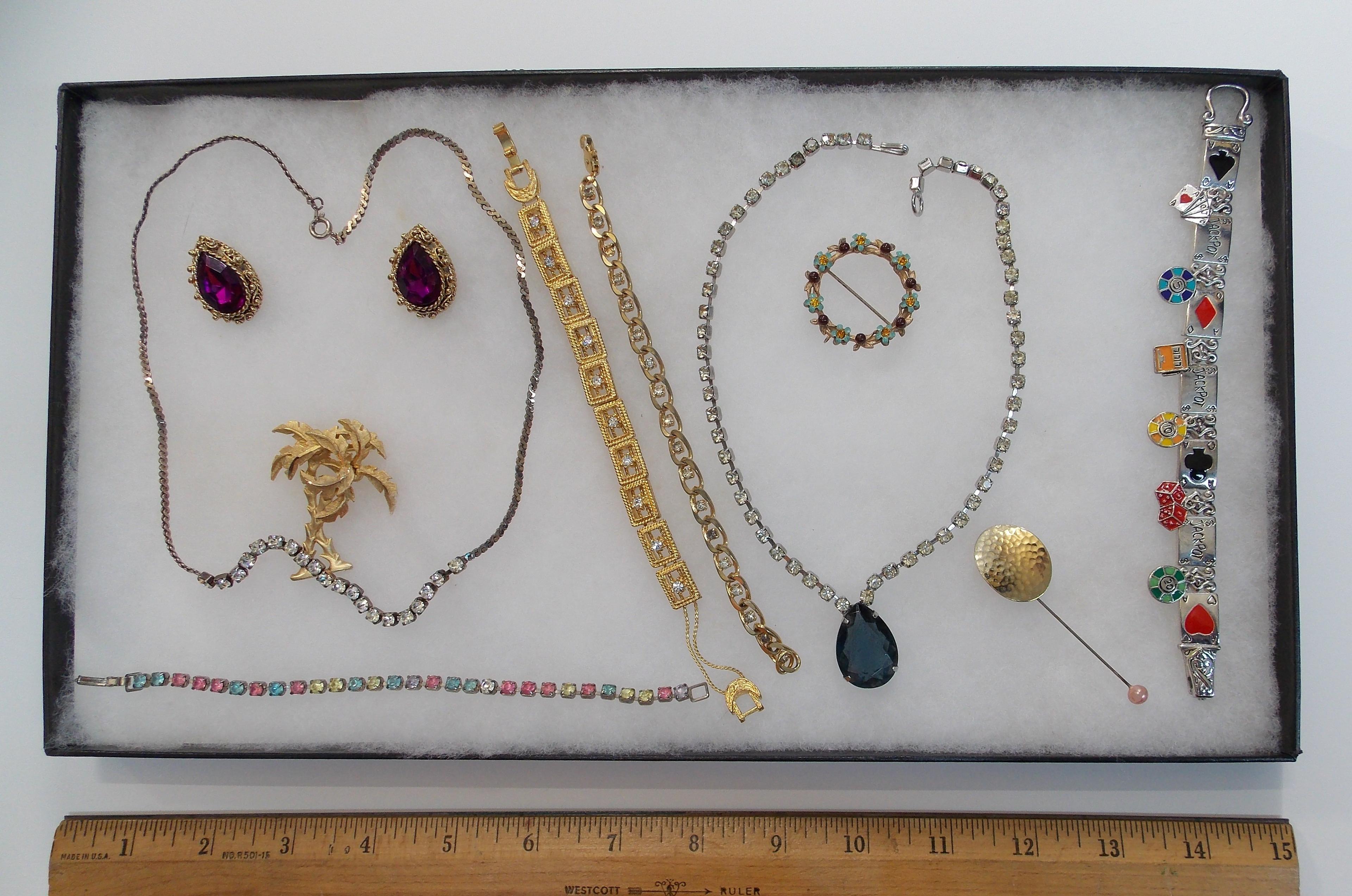 Necklace, Earring, Pin & Bracelet Lot