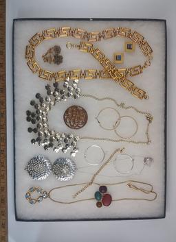 Necklace, Earring, Bracelet & Brooch Lot