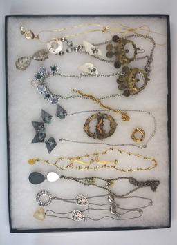 Necklace, Earring & Brooch Lot