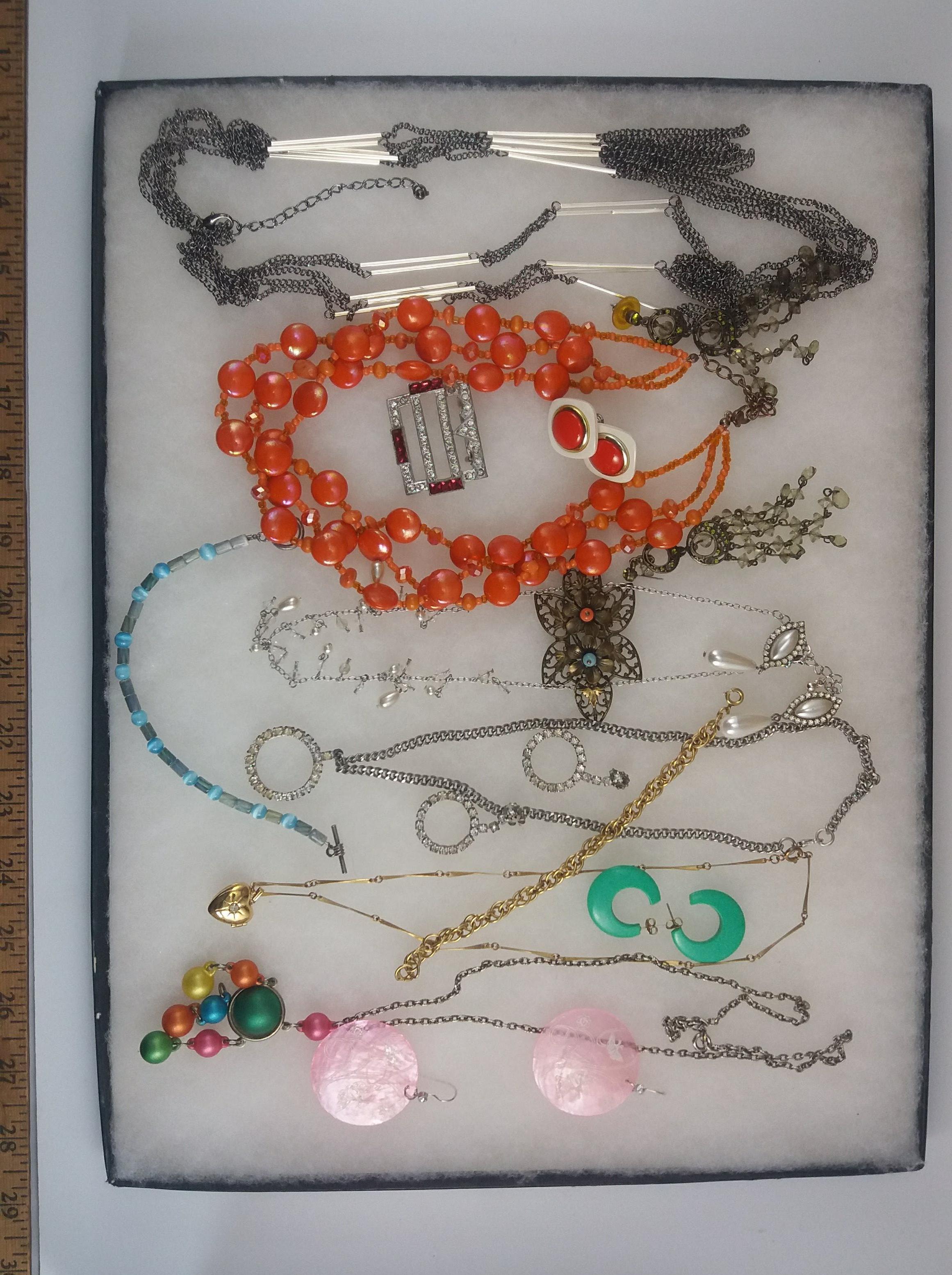 Necklace,Earring, Bracelet & Brooch Lot