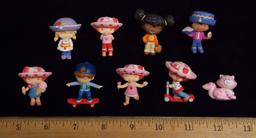 Strawberry Shortcake Lot of Miniature Figurines