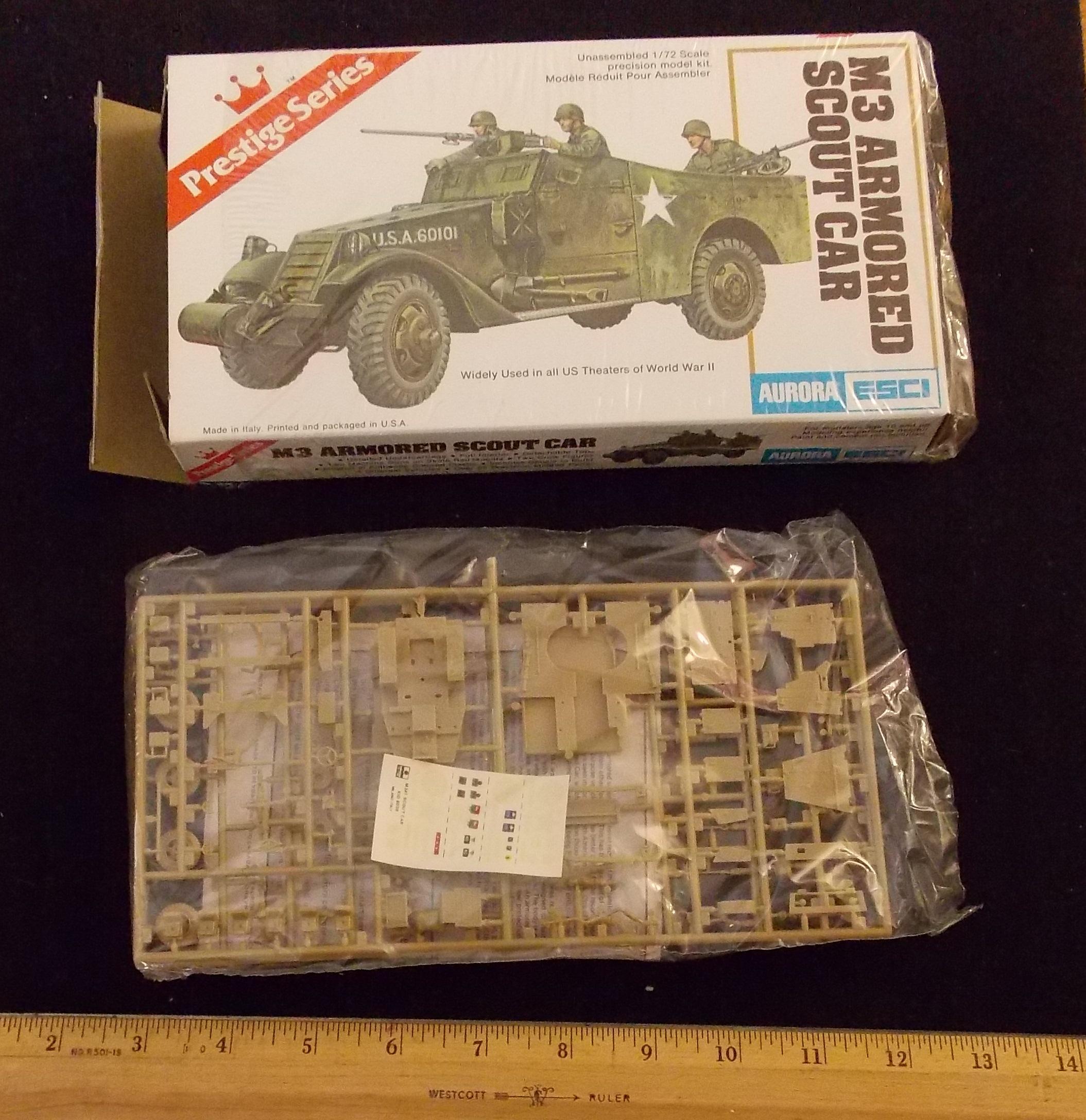 Aurora ESCI - 1/72 Scale M3 Armoured Scout Car Military Vehicle Model Kit