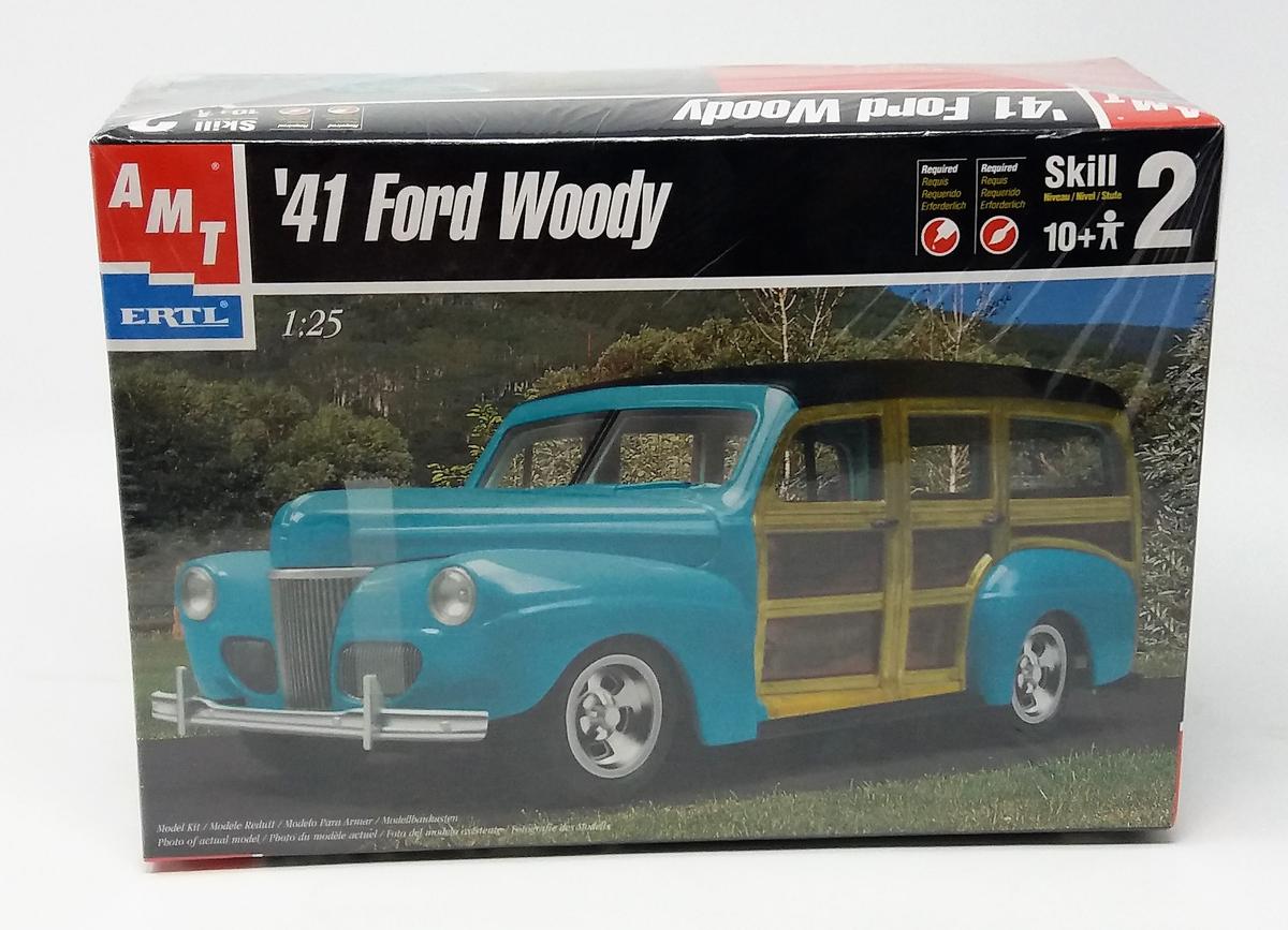 1/25 Scale '41 Ford Woody AMT/ERTL Plastic Model Kit