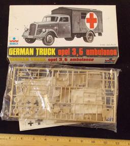 ESCI 1/72 Scale German Truck Opel 3,6 Ambulance  Military Vehicle Model Kit