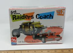 1/25 Scale Barris Kustom Raiders Coach AMT/ERTL Plastic Model Kit