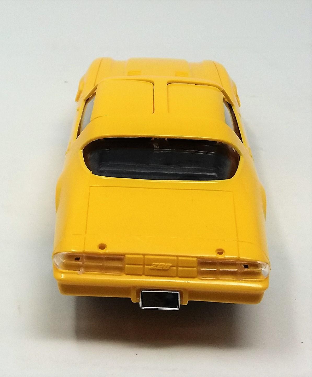 1/24 Scale Testors Built-up Muscle Cars of the '70s Chevy Camaro