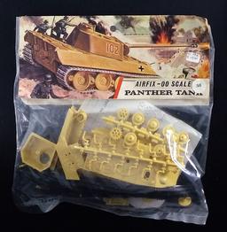Airfix - OO Scale Panther Tank Bagged Model Kit