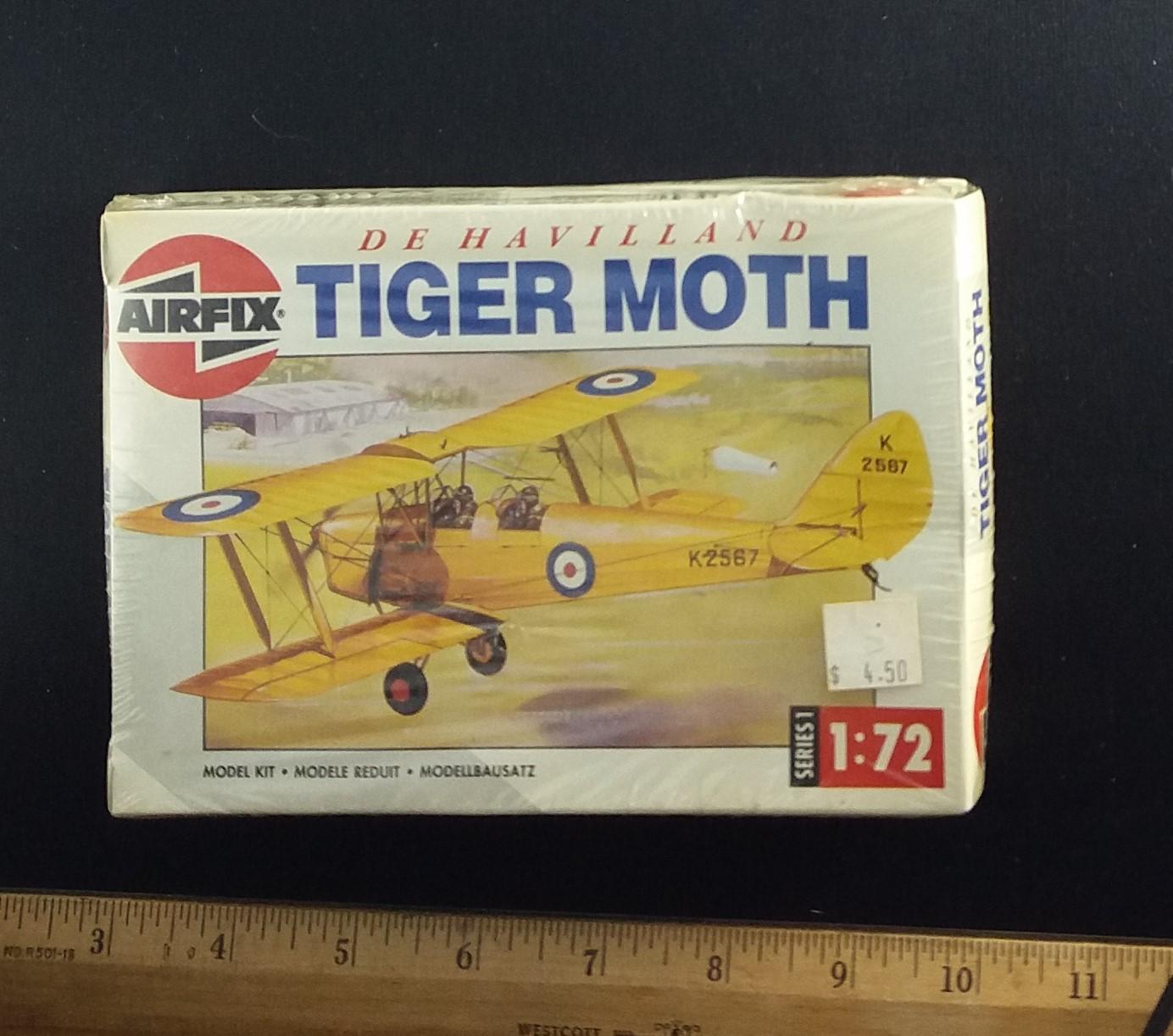 Airfix 1/72 Scale DeHavilland Tiger Moth Biplane Vehicle Model Kit