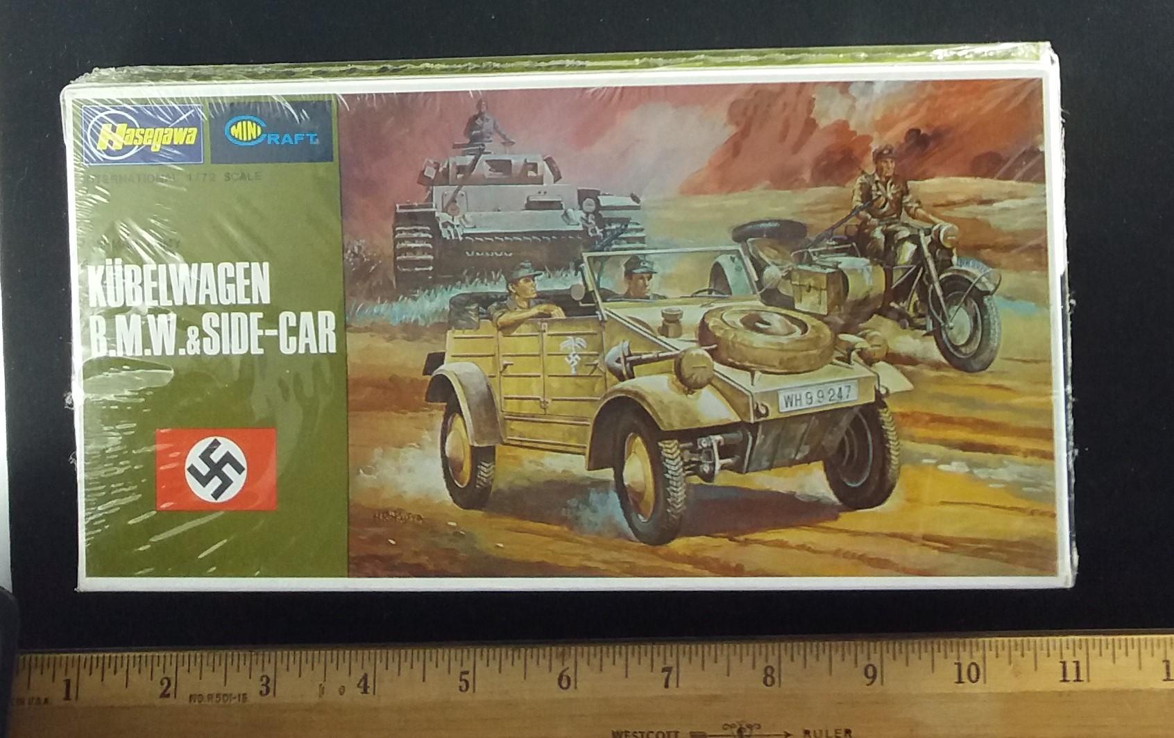 Hasegawa - 1/72 Scale KuebelWagen B.M.W. and Side-Car Military Vehicle MiniCraft Model Kit