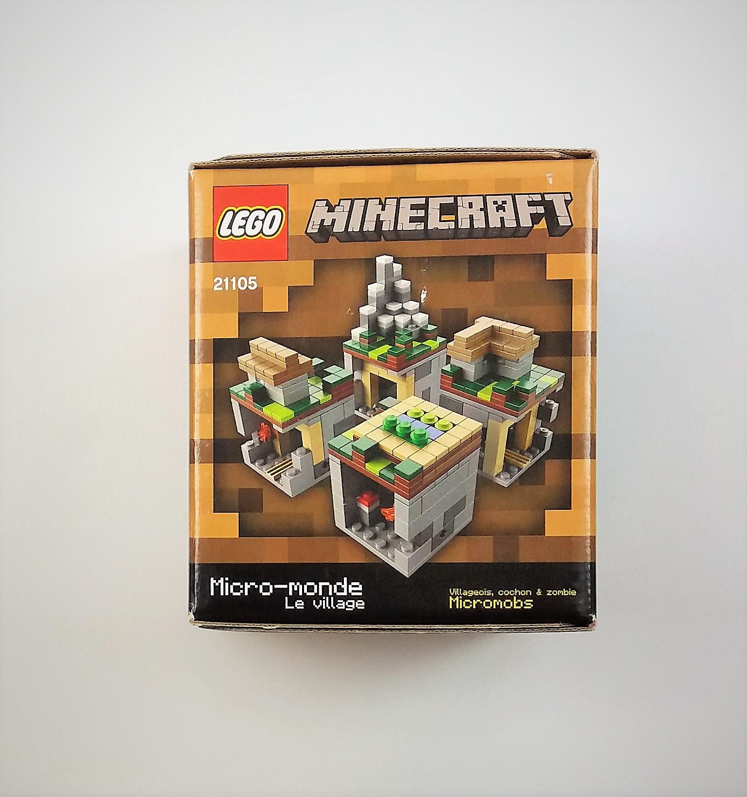 Lego 21105 MineCraft Micro World The Village 466 Piece Building Block Set