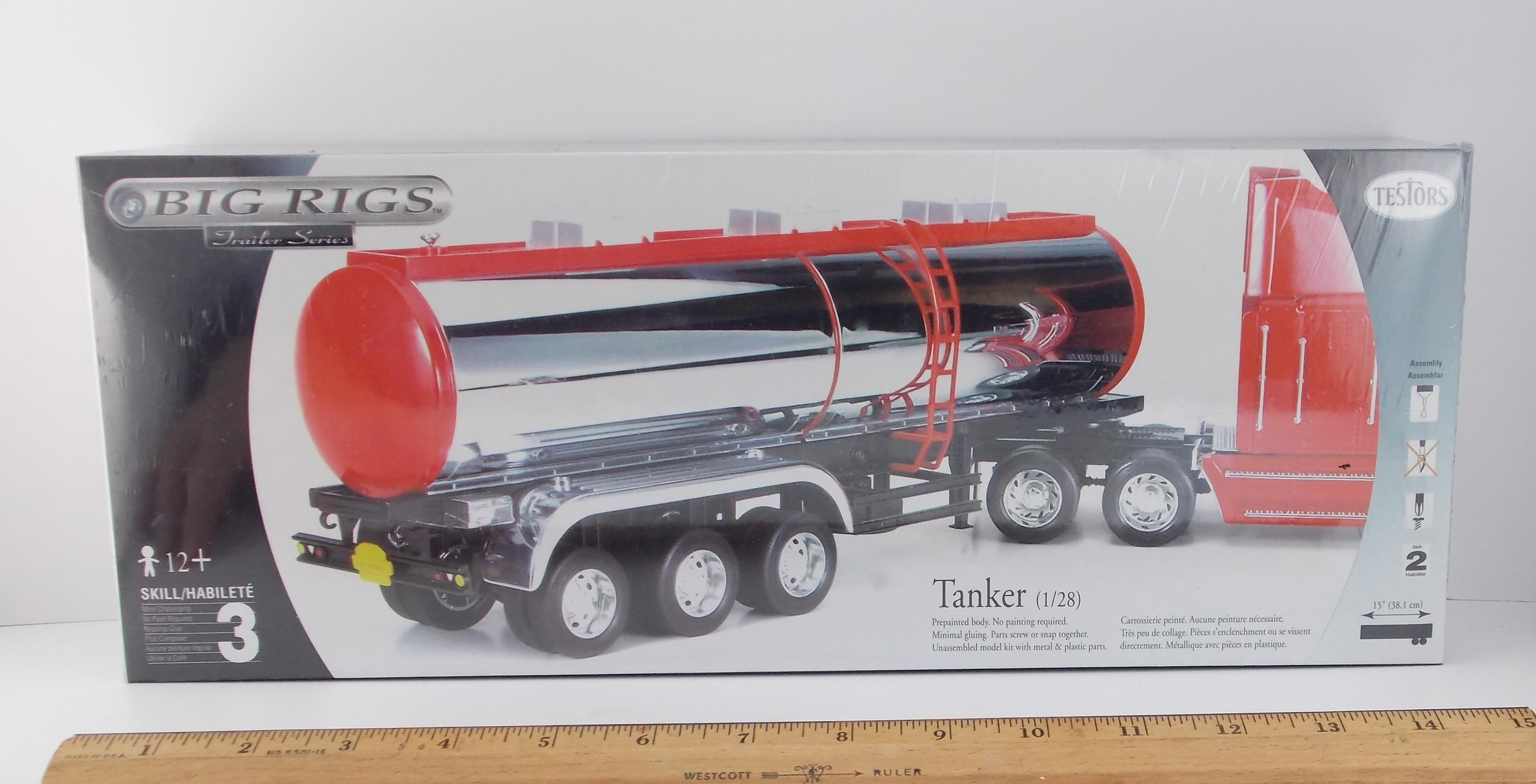 Testors Big Rigs Tanker Trailer 1/28 Scale Model