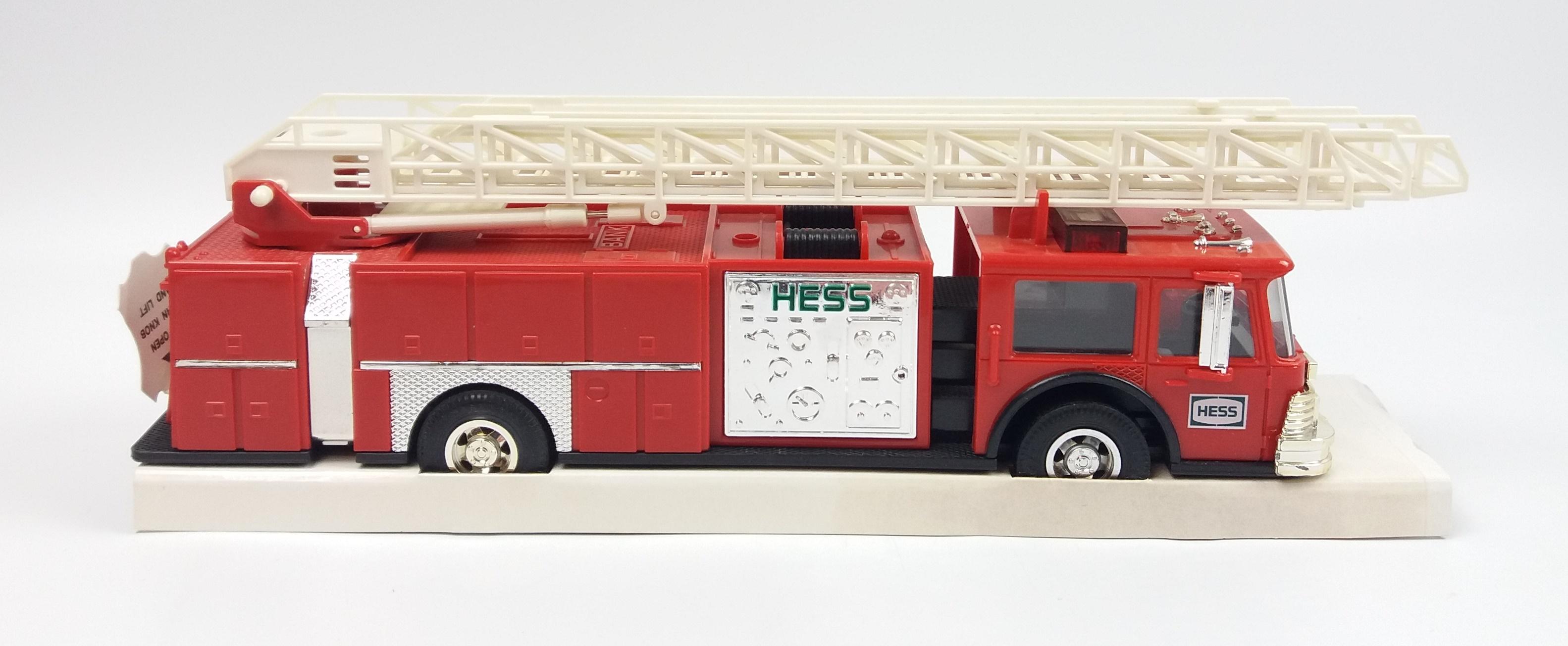 1986 Hess Truck Collectible in Packaging