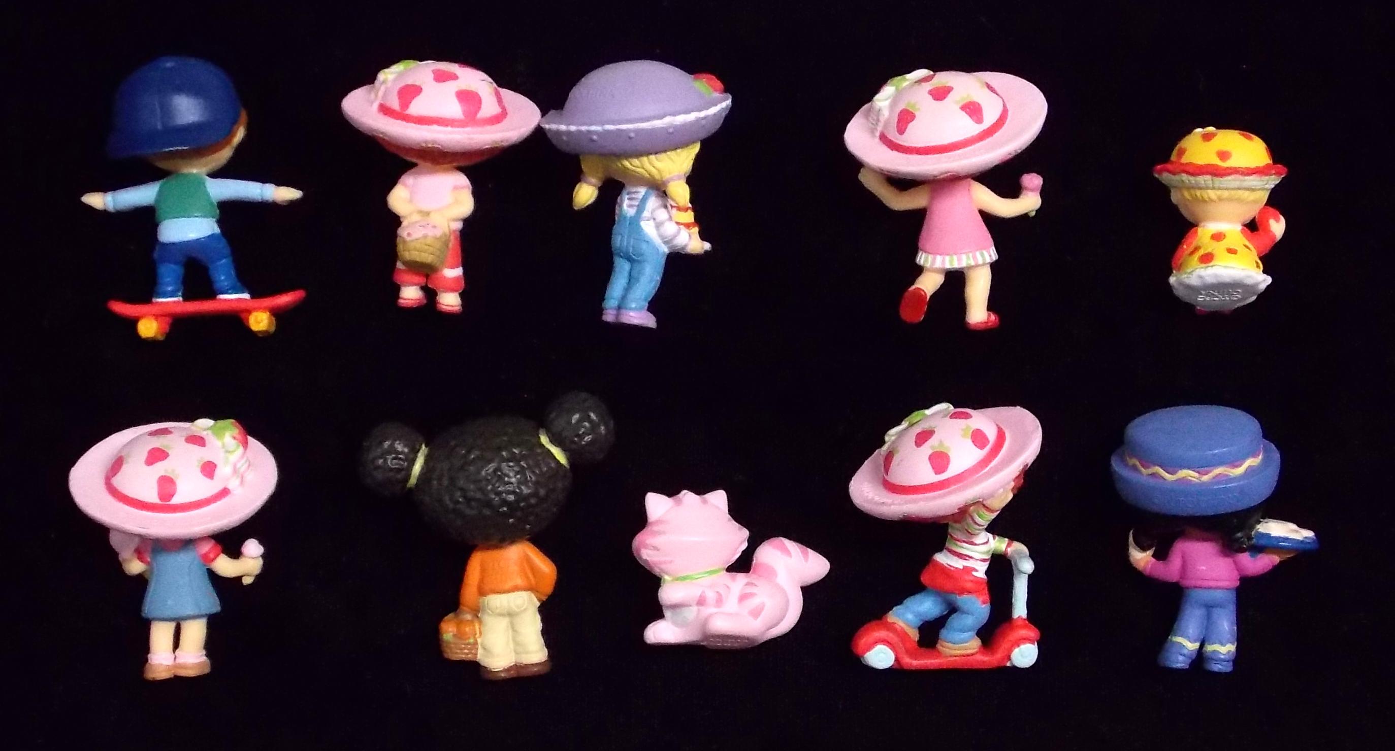 Strawberry Shortcake Lot of Miniature Figurines