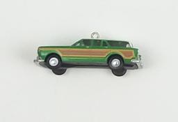 2014 Stylin Station Wagon Hallmark Keepsake Ornament