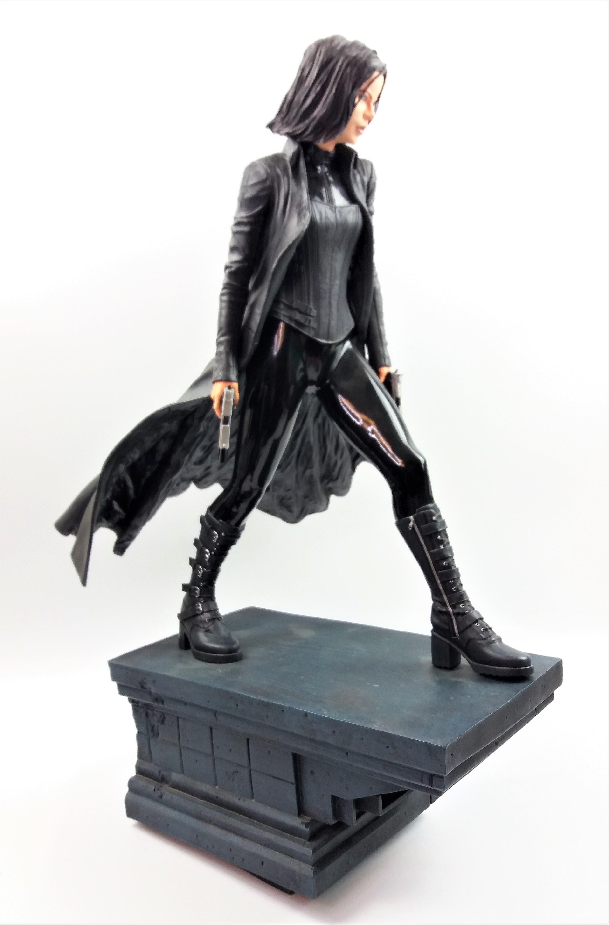 Underworld Selene Exclusive 1:4 Scale Statue  104/750 HCG Hollywood Collectibles