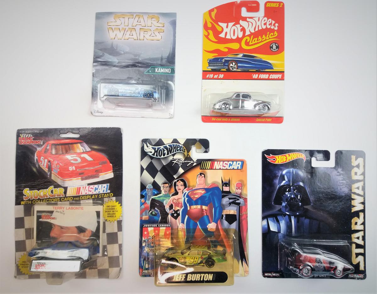 Assorted Die Cast Vehicles Grouping