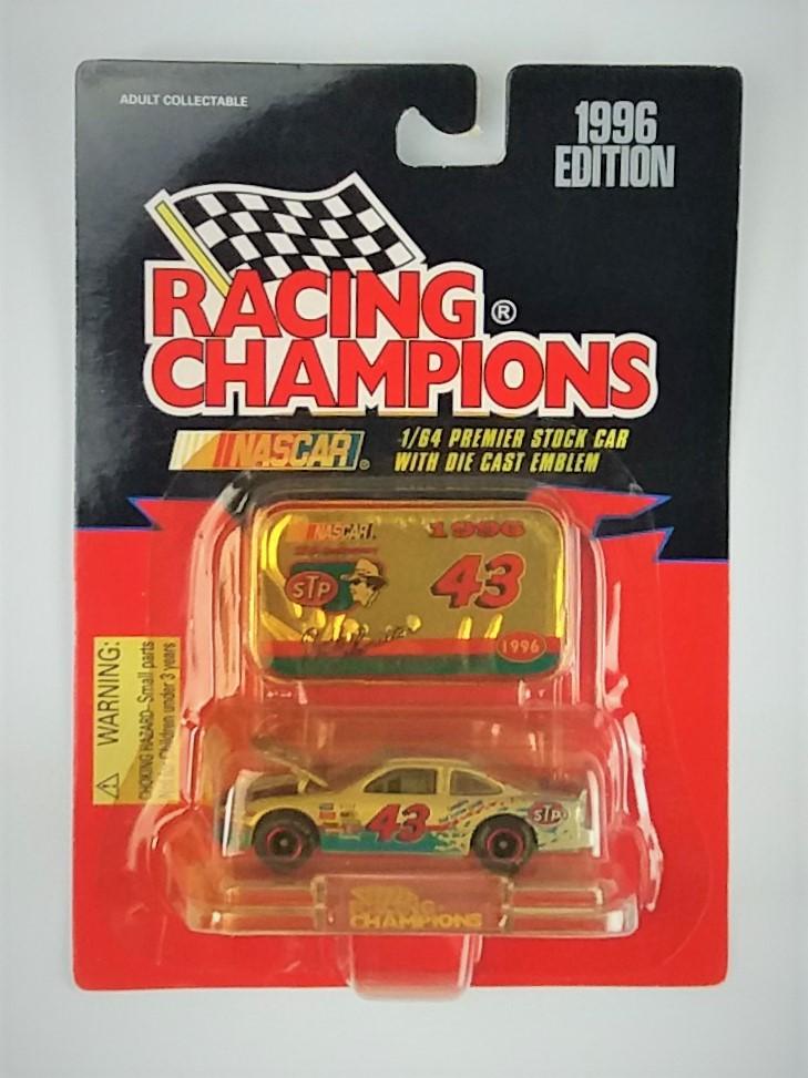 Bobby Hamilton #43 STP 1996 Edition Racing Champions NASCAR Stock Car Diecast Car & Emblem