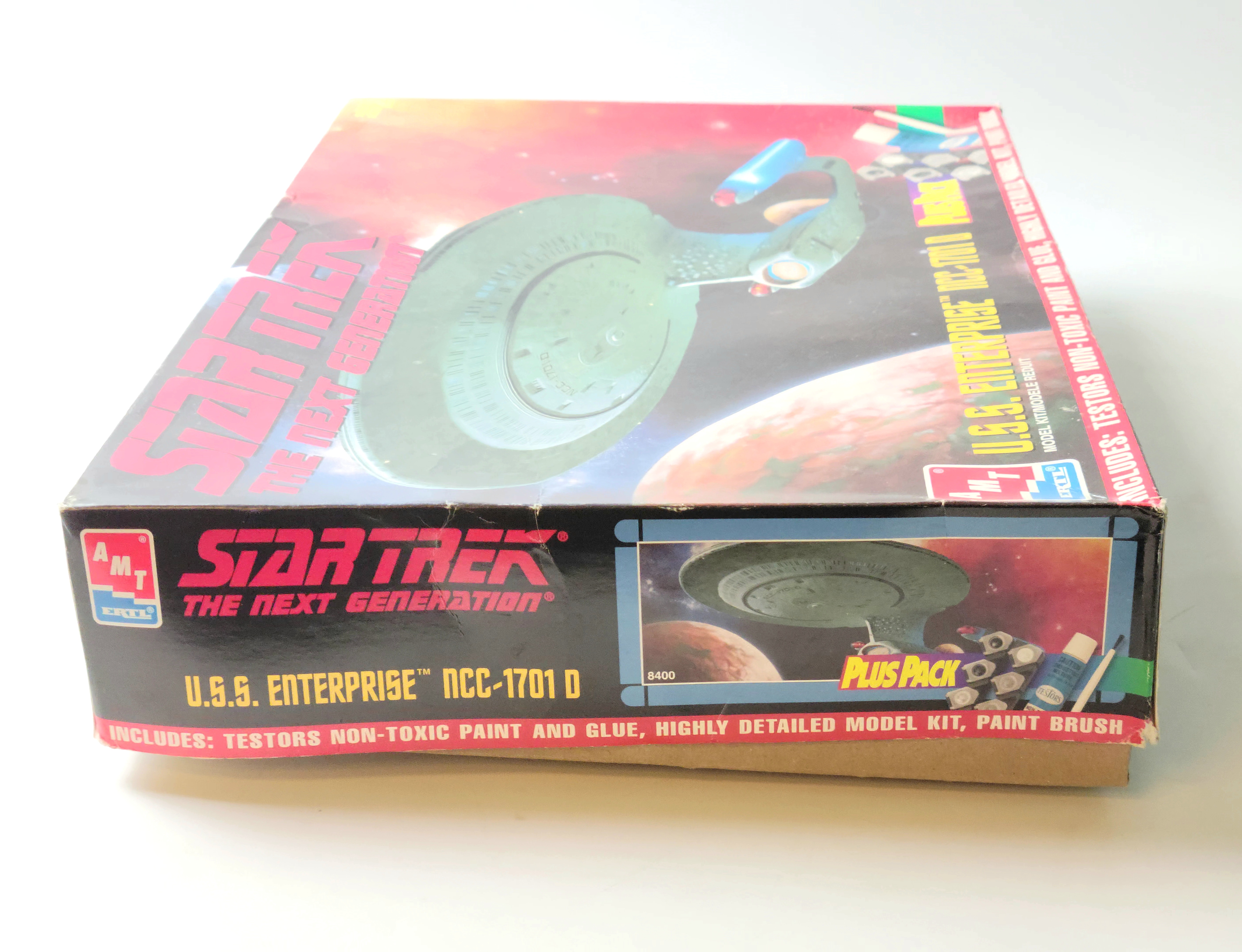 Star Trek USS Enterprise NCC-1701 D AMT ERTL Plus Pack Model Kit