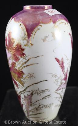 Unm. RSP/Steeple 6.5"h vase, mauve stylized tulips and top rim coloring on white w/gold enamelled