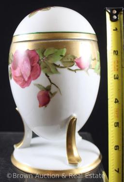 Mrkd. R.S. Germany 3-pedestal ftd. Egg with lid, white with large dark pink roses/green leaves