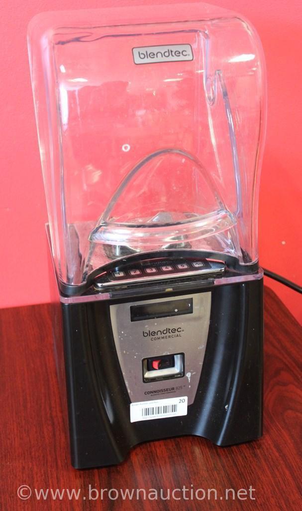 Blendtec Smoothie Q-Series commercial blender w/ one container - 825