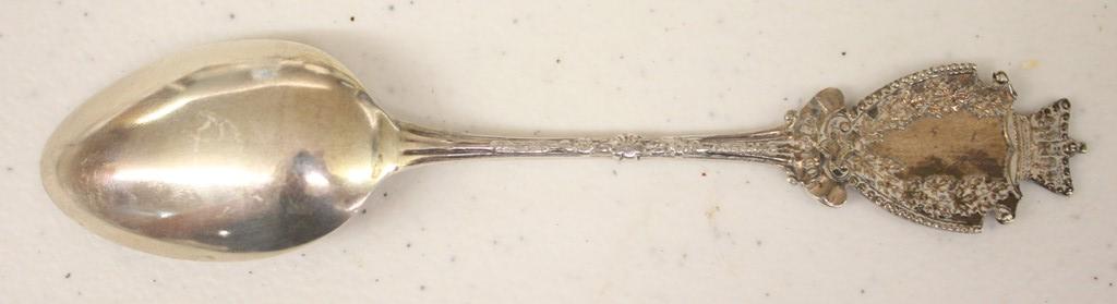 (4) Sterling silver souvenir spoons incl. Albany; Yellowstone; Toronto Cana