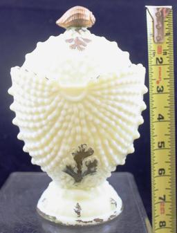 Custard Glass Argonaut Shell cov. Sugar or candy bowl (inner damage)