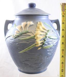 Roseville Freesia 4-8" cookie jar, blue - Nice mold and color!