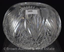 Cut Glass 4"h rose bowl decorated with Cross-cut diamonds and Fans