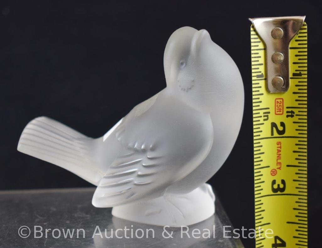 Pr. Lalique France 3.5"h frosted bird figurines, paper label