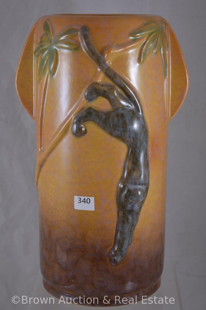 Roseville Wincraft 290-11" Panther vase, tan