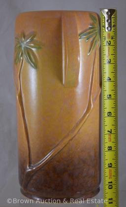 Roseville Wincraft 290-11" Panther vase, tan