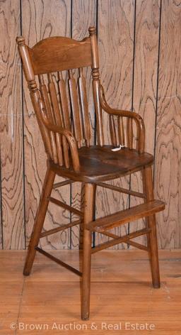 Wooden high chair **BROWN AUCTION WILL NOT SHIP THIS ITEM. BUYER HAS UNTIL JANUARY 25TH TO PICK ITEM