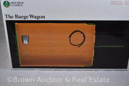 John Deere Precision Classics "The Barge Wagon", 1/16 Scale, mib