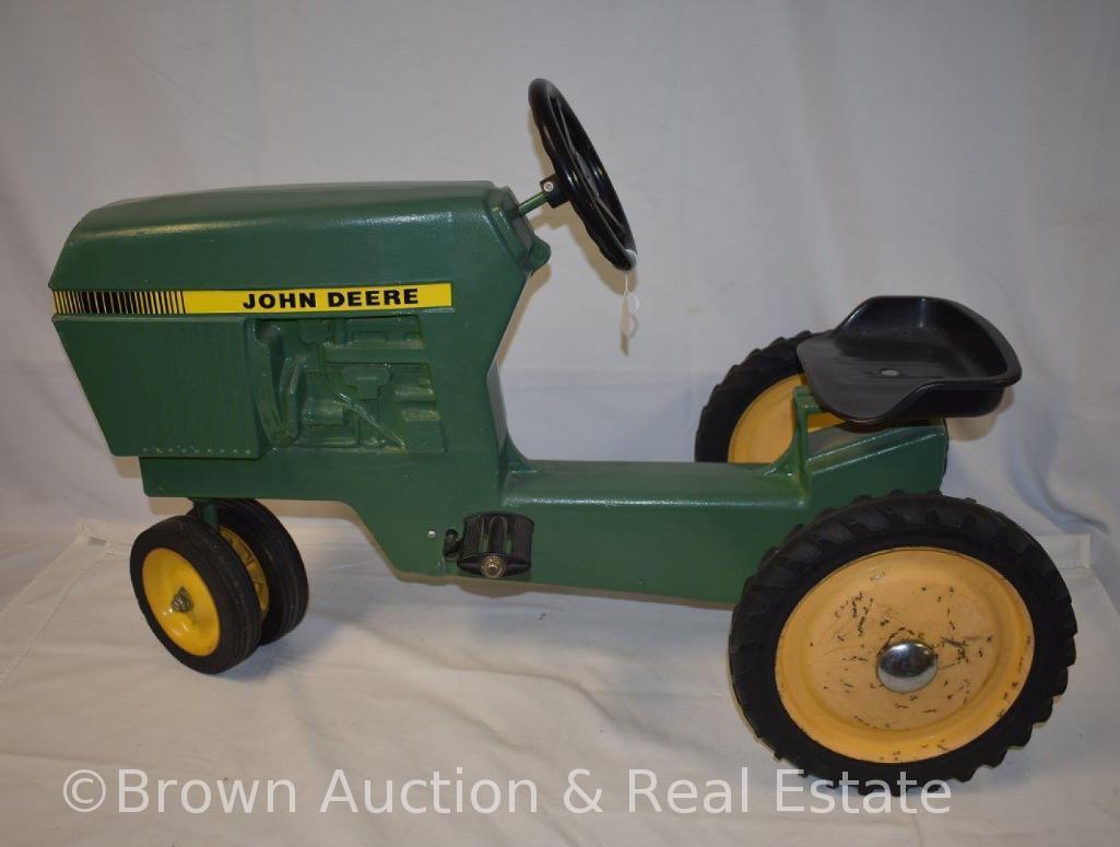 John Deere pedal tractor