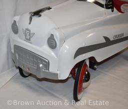 White "Cruiser" pedal car - New