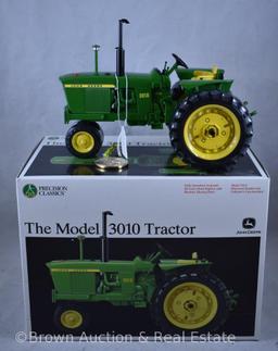 John Deere Precision Classics "Model 3010 Tractor", 1/16 Scale, mib