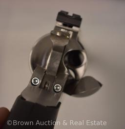 Magnum Research BFR 45/70 revolver, 7.5" barrel, stainless - likely never fired! **BUYER MUST PAY A